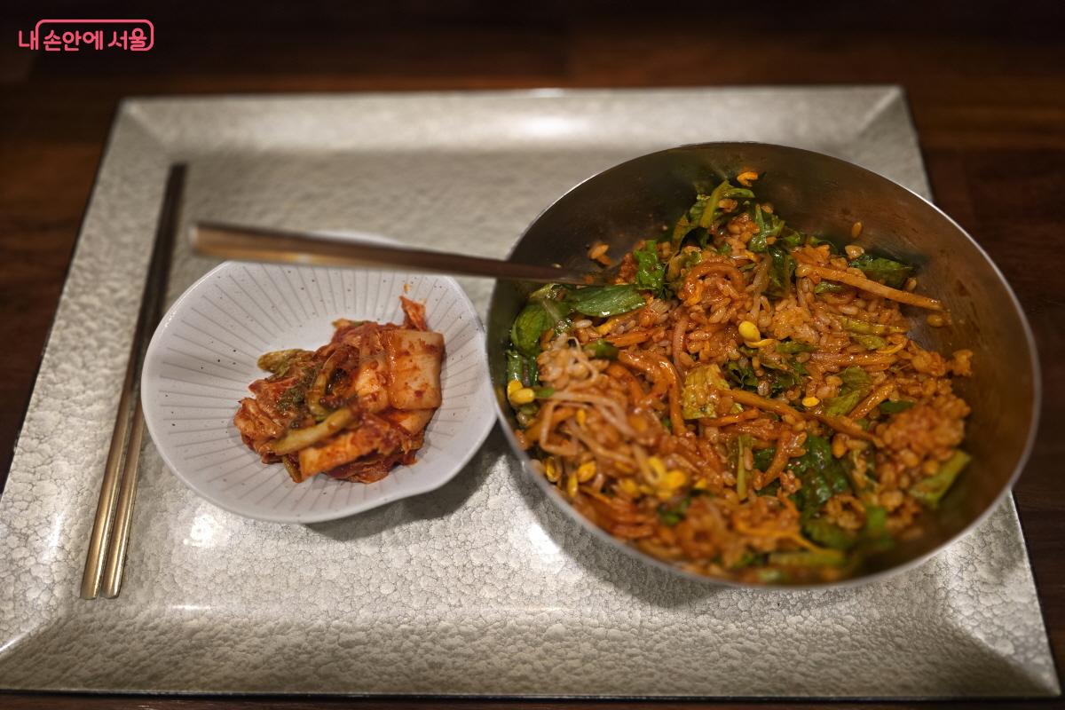 맛있는 보리밥 &copy;조수연