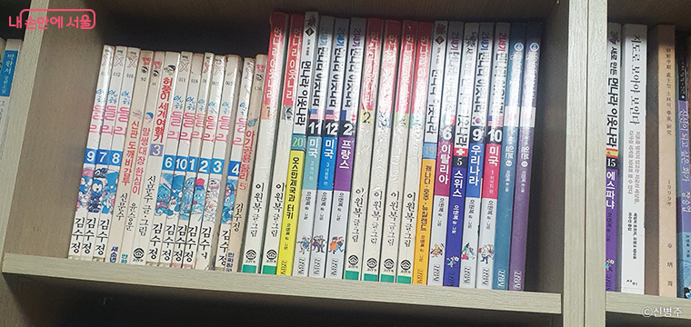 김수정 작가의 ‘둘리’와 이원복 작가의 ‘먼나라 이웃나라’