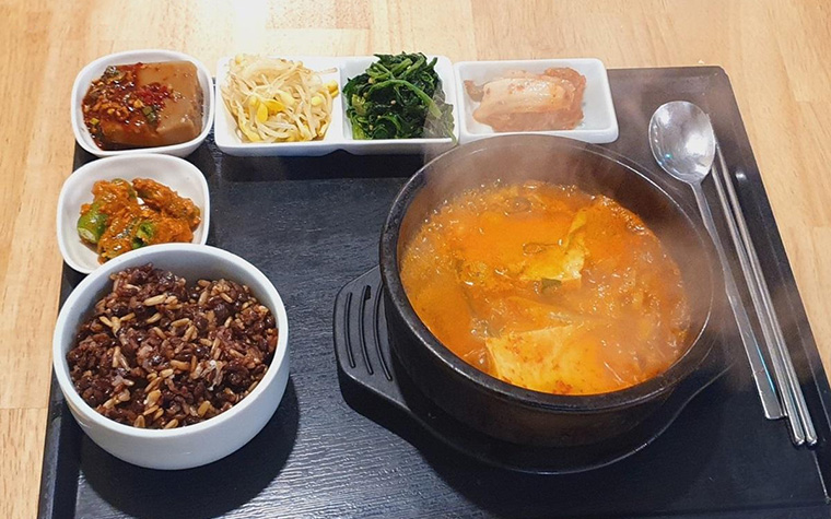 외식할 때도 잡곡밥! 서울시 '통쾌한 한끼' 식당에서 건강하게 뚝딱