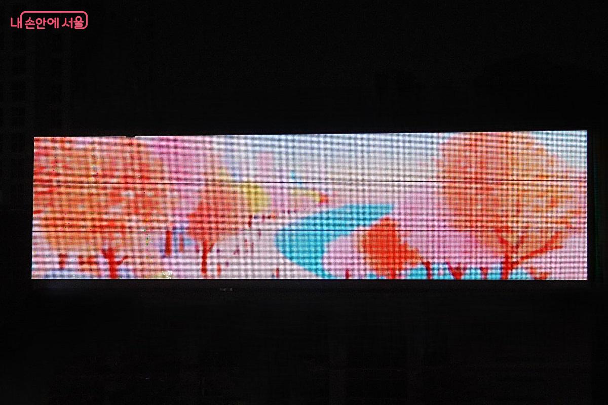 유년기를 표현한 박선영 작가의 <서울의 사계> 중 봄날 &copy;조수봉