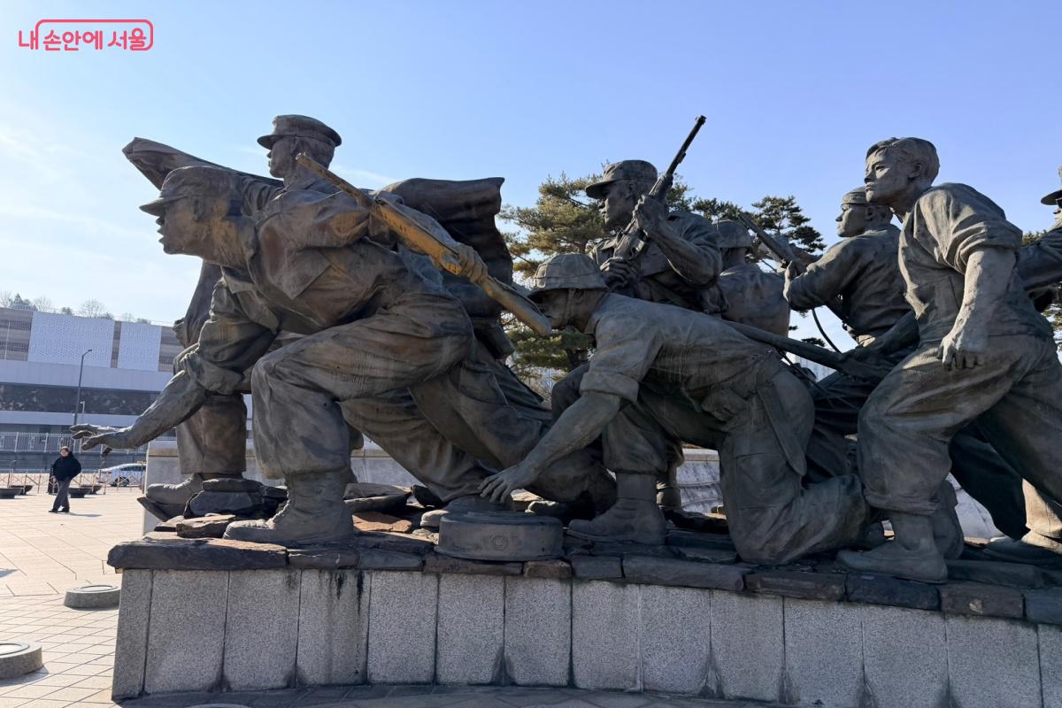 평화의 소중함을 느끼게 해주는 교육의 현장인 전쟁기념관