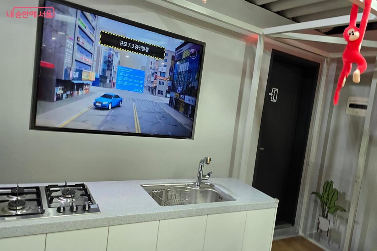 진도 7.3에서는 사진을 제대로 찍기 힘들었다. &copy;김윤경