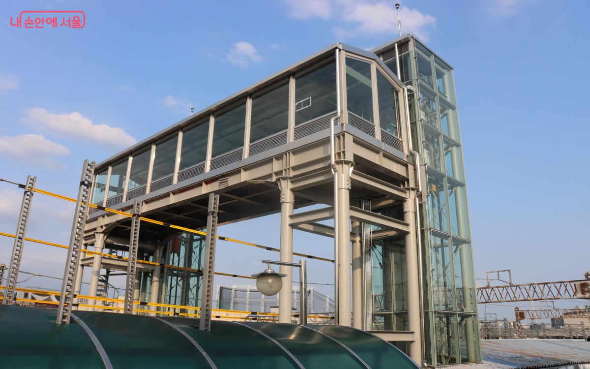 2023년 6월에 준공된 용답역 엘리베이터 &copy;조송연