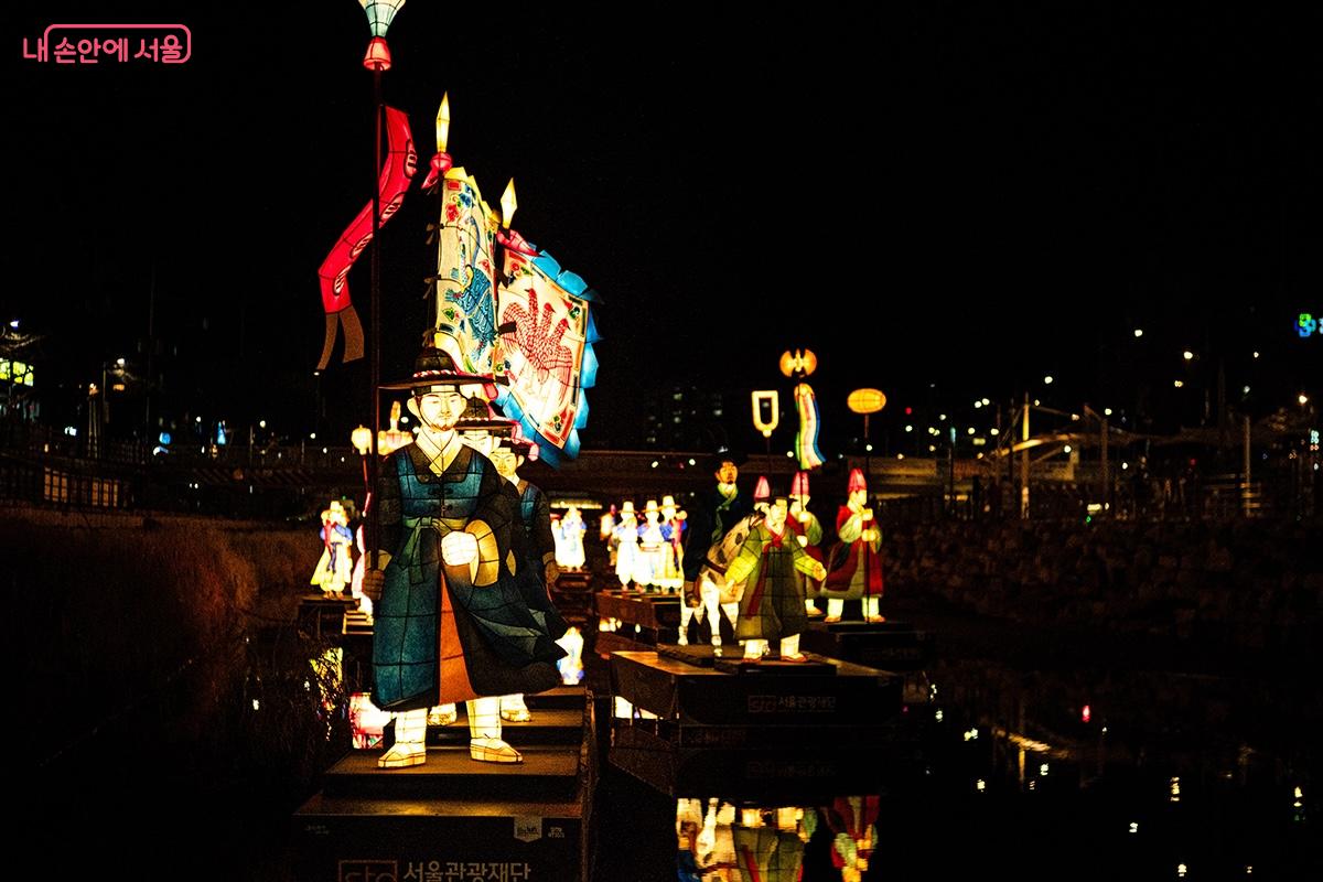 서울빛초롱축제 우이천 전시는 연장 없이 1월 4일에 종료되었다. &copy;이진형