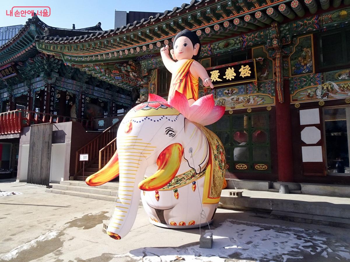 시민들에게 친근하게 다가오는 사찰 조계사 ⓒ김종성