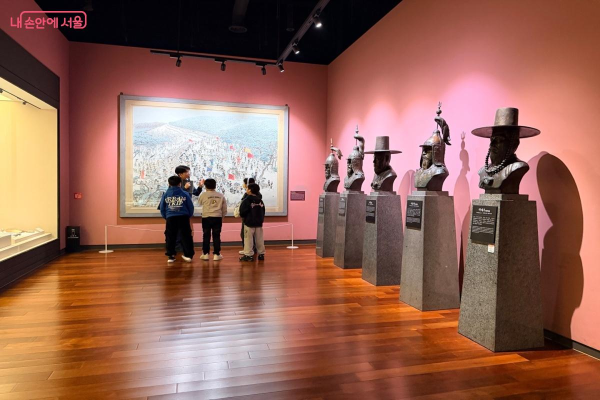 우리나라의 역사에서 중요한 부분을 차지하고 있는 전쟁에 대한 이야기를 살펴볼 수 있다.