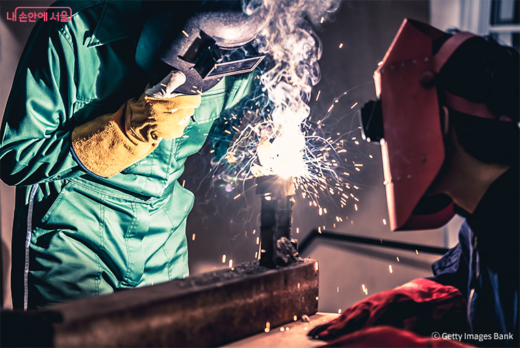 서울시가 2026 상반기 서울시 기술교육원 훈련생 2,004명을 모집한다.
