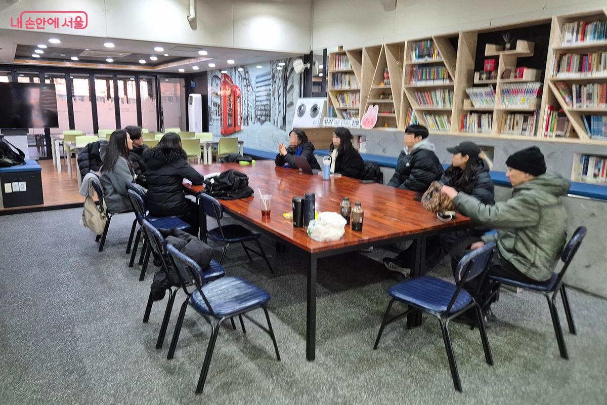 소규모 모임이나 세미나, 토론 등이 가능한 '채움' &copy;정향선