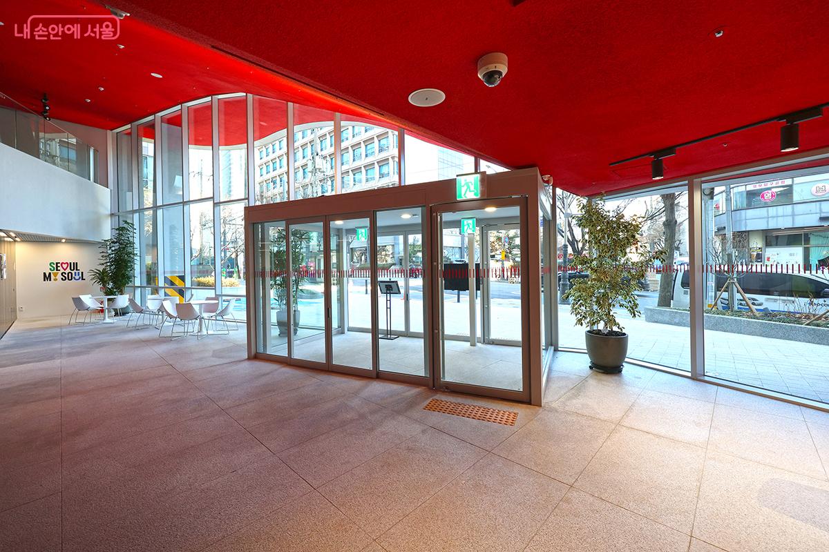 다양한 장르의 영화들을 3월까지 무료로 관람할 수 있다. &copy;김주연