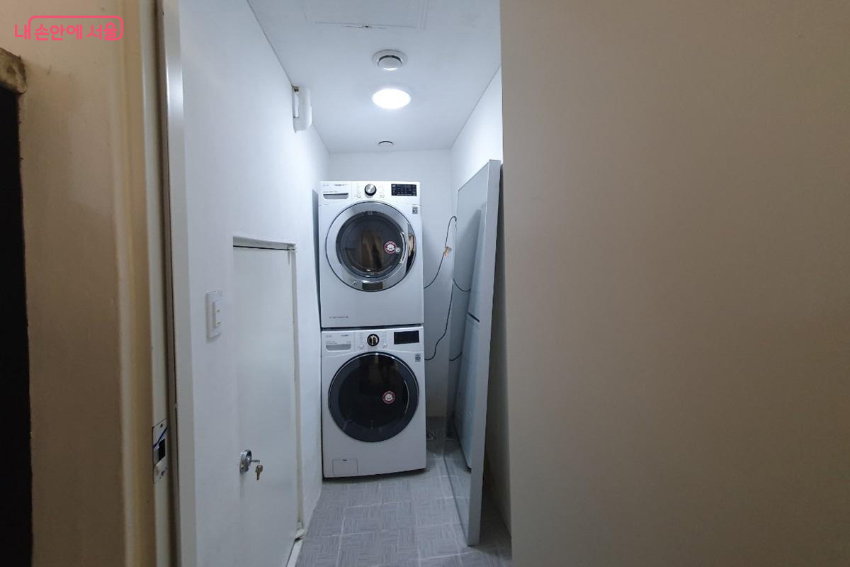 공공한옥 4호 지하 세탁실 &copy;엄윤주