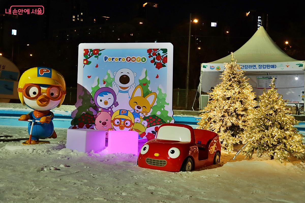뽀로로 테마파크와 반짝이는 눈썰매장은 겨울의 특별한 추억을 만들어 준다. &copy;정향선