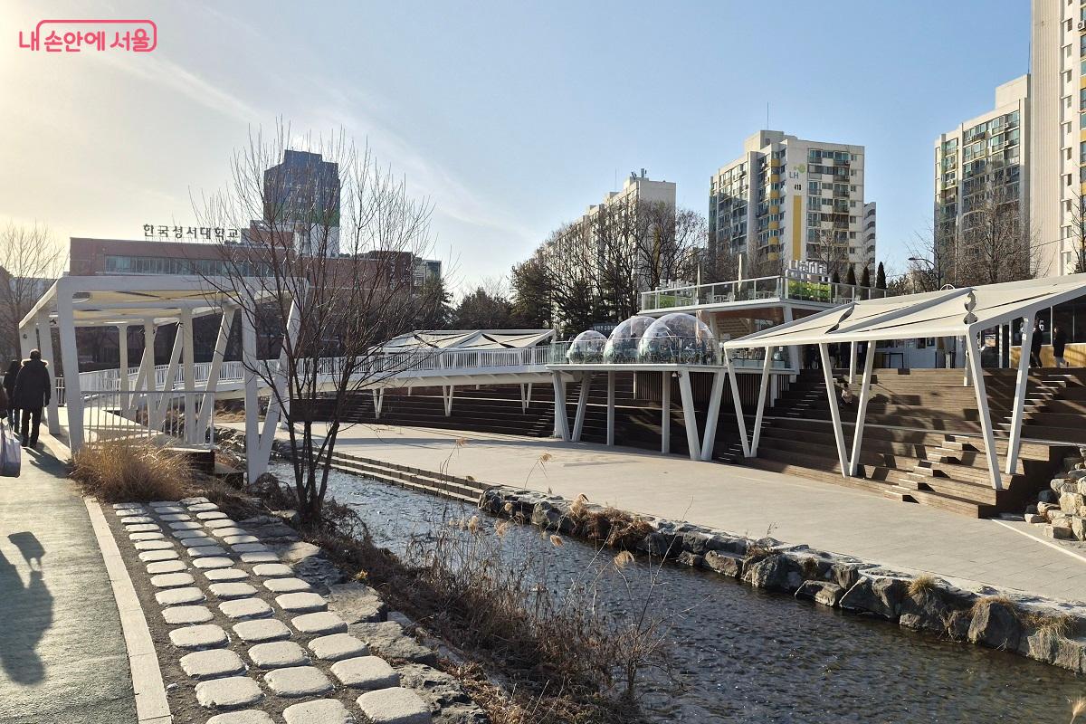 당현천의 새로운 랜드마크, 수변문화쉼터 당현마루 &copy;권수진