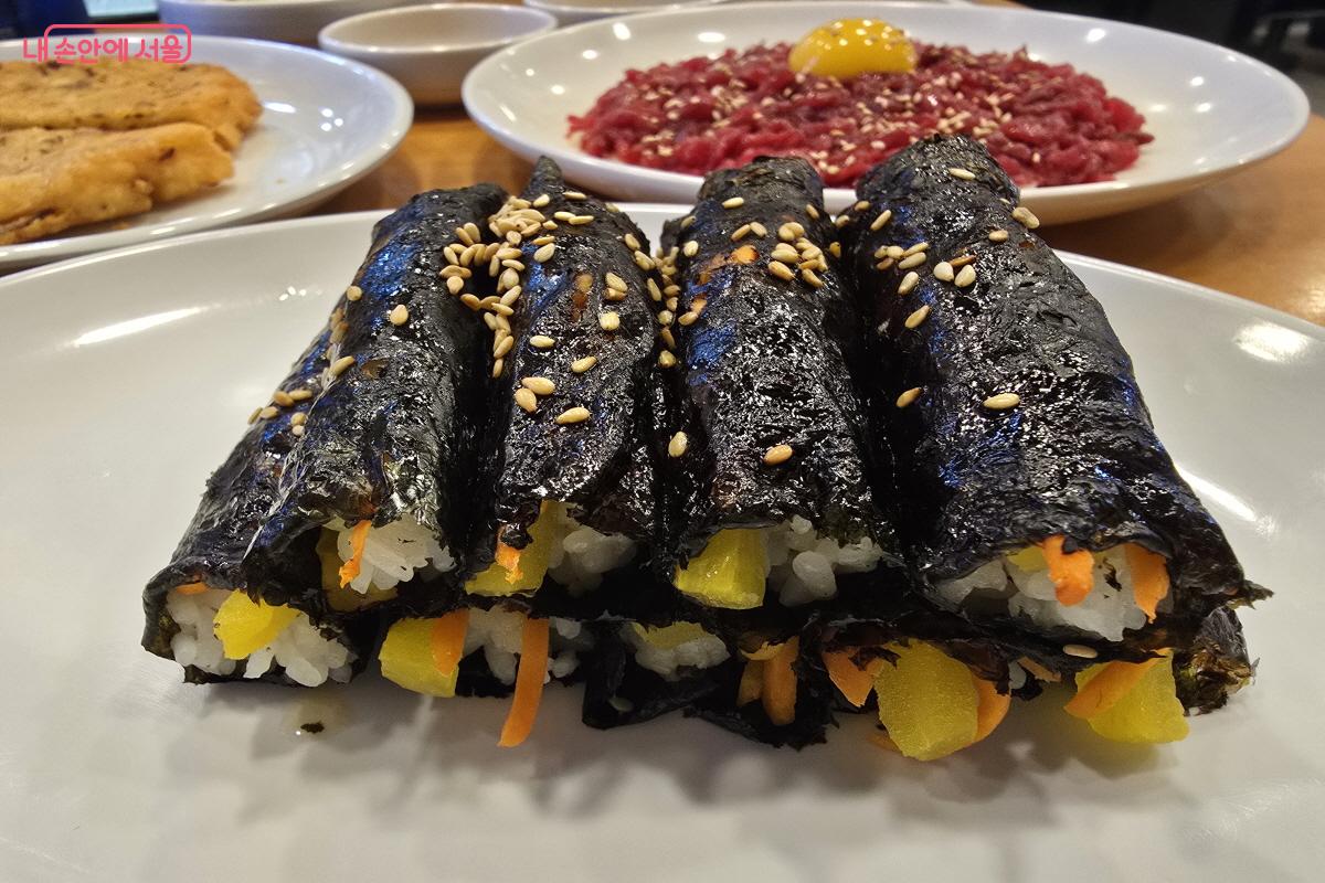 보기만 해도 군침 도는 꼬마 김밥 &copy;조송연