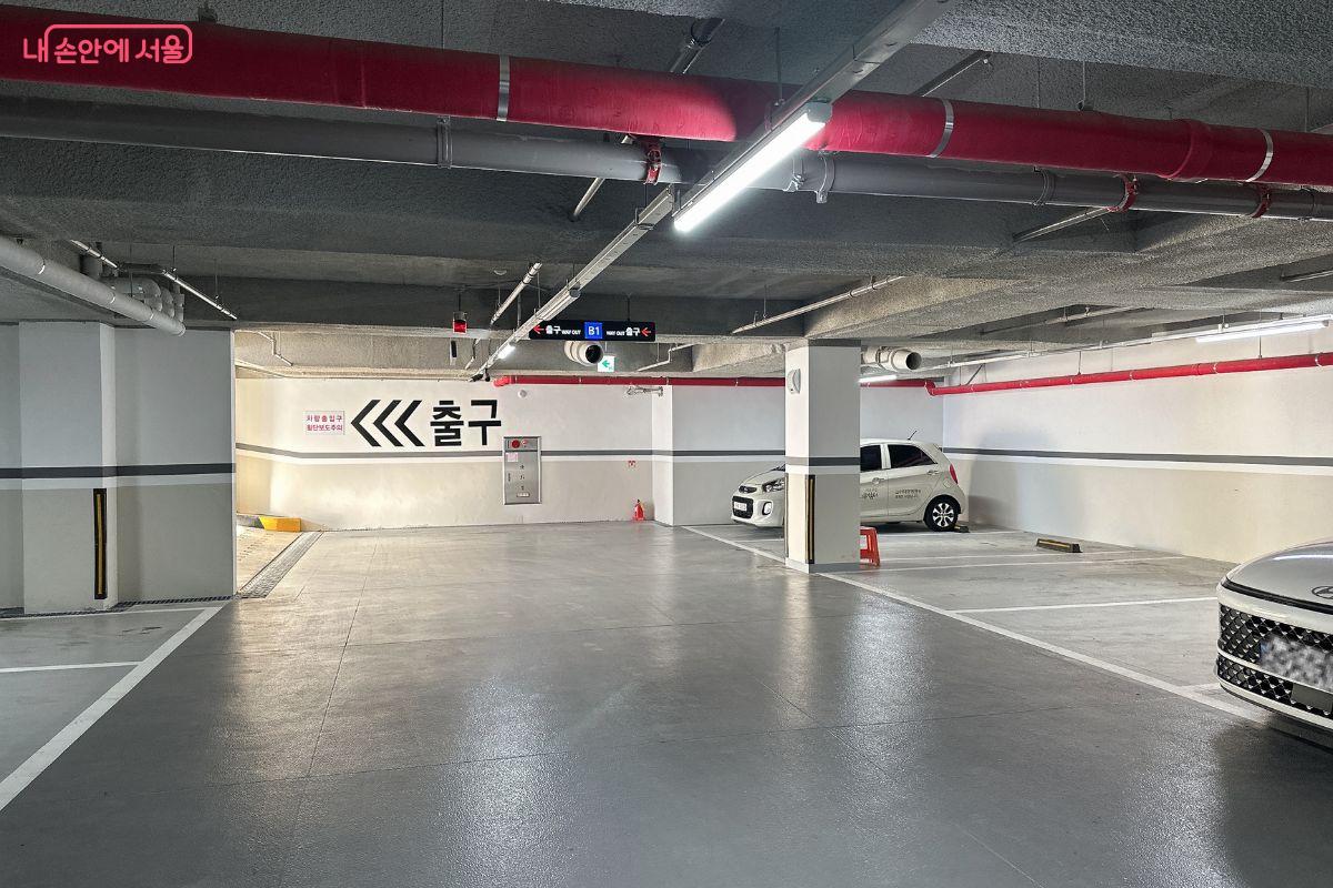 지하에 주차장도 있다. &copy;김재형