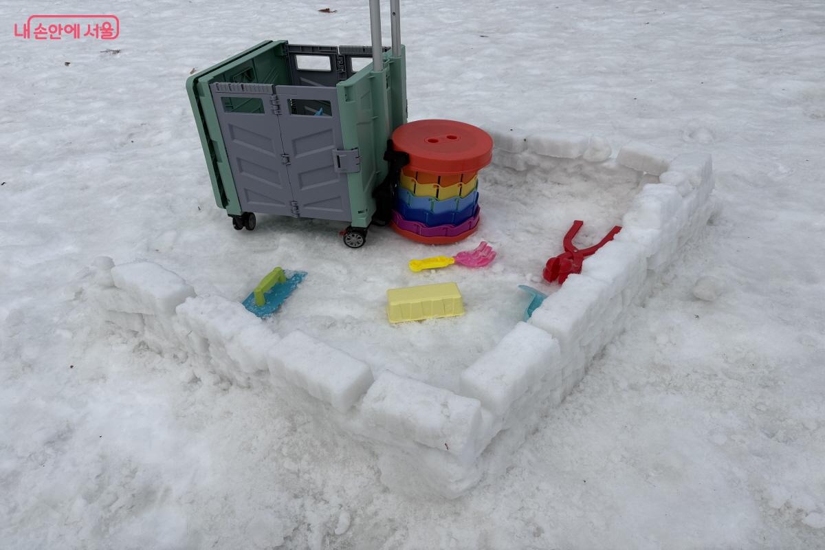 눈썰매장에 등장한 이글루. &copy;조송연