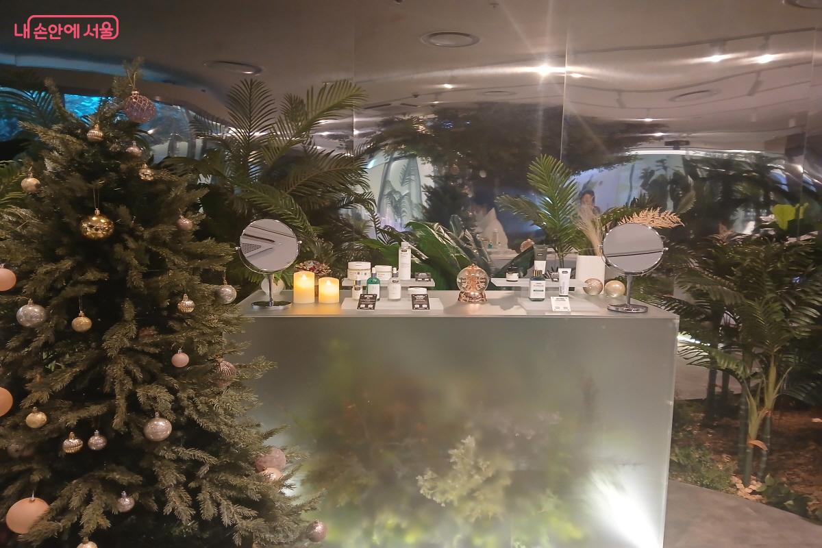 AI 피부&middot;두피 진단, 퍼스널 컬러 분석 등의 프로그램이 운영되는 '비더비' &copy;최은영 