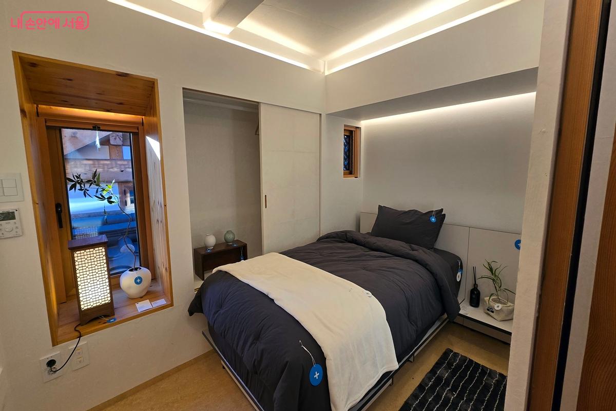 포근한 분위기가 나는 '계동 2호' 한옥 방 ©김윤경