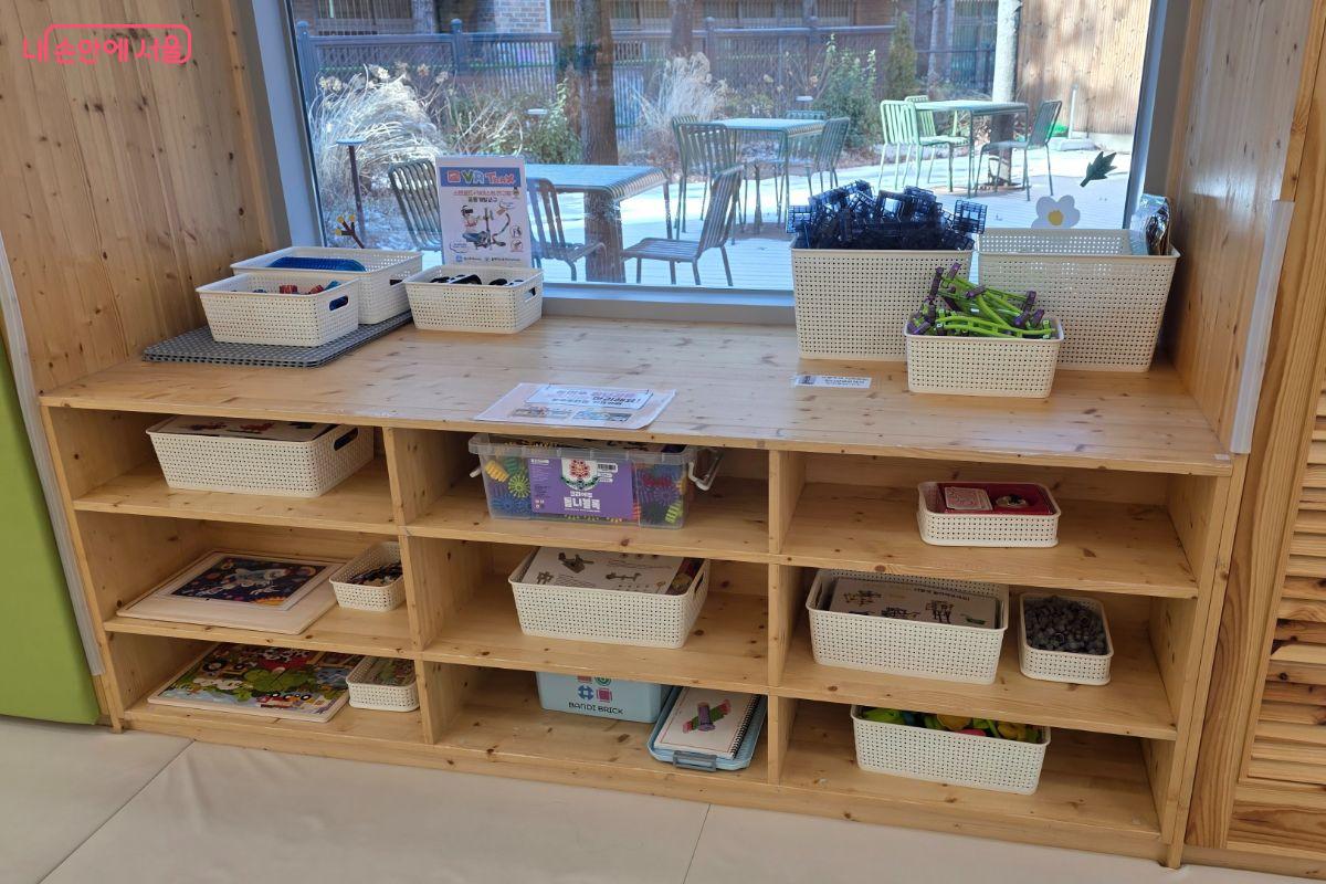 다양한 종류의 블록이 있어 아이들의 창의력을 높이기 좋다.