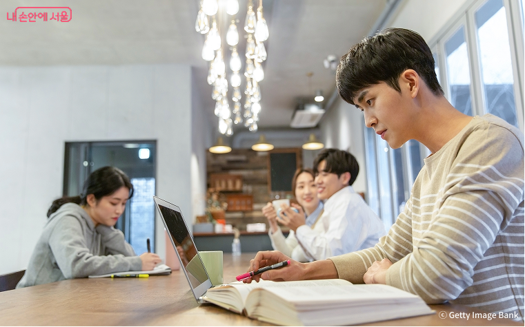 서울시는 서울영커리언스를 본격 추진하기 위해 1월 5일부터 참여자를 모집한다.