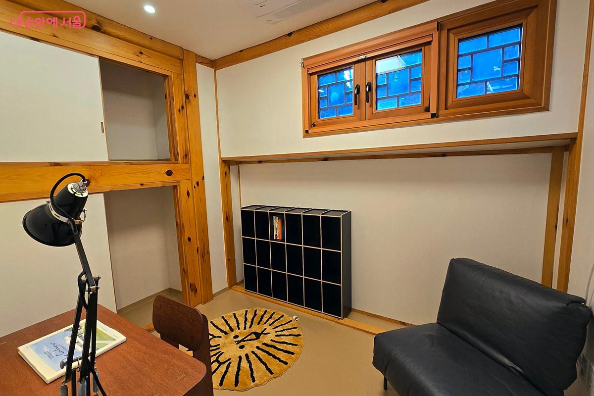 라이프스타일 브랜드와 디자이너가 홈 스타일링에 참여해 모델하우스 같았다. ©김윤경