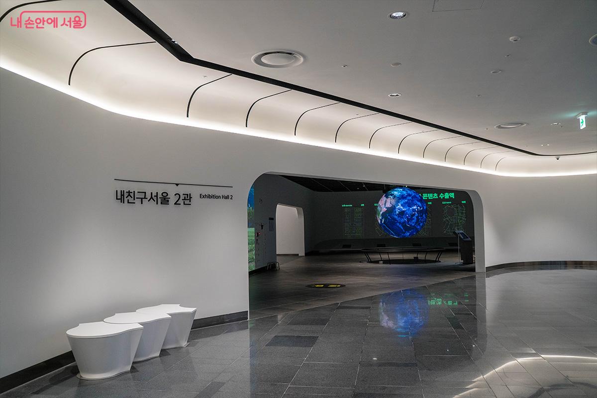 서울갤러리 전시 2관 입구 Ⓒ최승훈