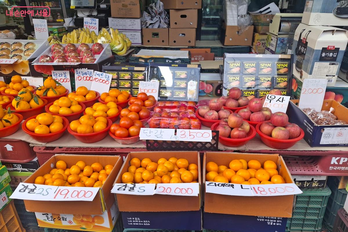 온누리상품권 사용이 가능한 전통시장 마트 ⓒ이서현