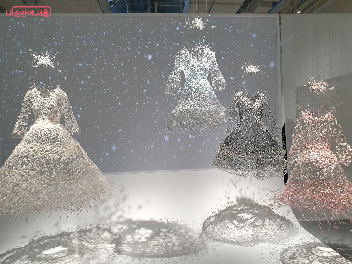 평창올림픽 개막 의상 '눈꽃요정'©엄윤주