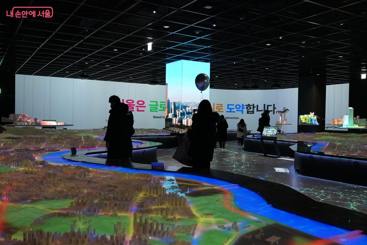 내 친구 서울 서울갤러리에서 만나는 미래도시 서울 ⓒ우현희