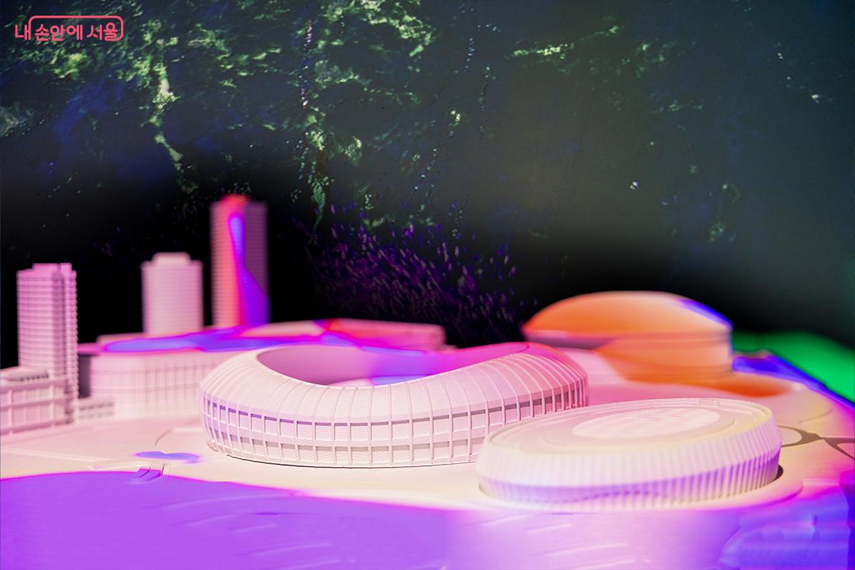 서울 주요 시설을 형상화한 ddp 모형 전시ⓒ장신자