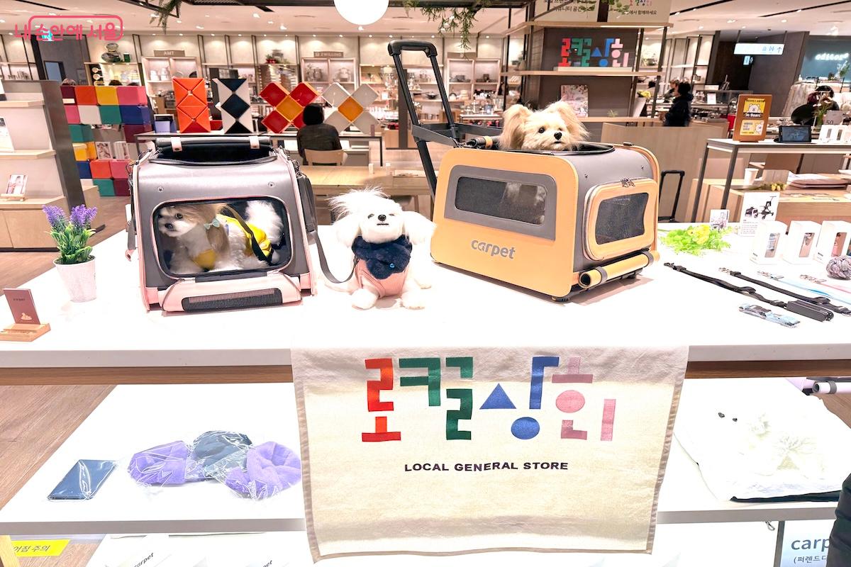 총 40여 개 업체가 2주 간격으로 상품을 교체하며 운영하고 있다. &copy;서지희