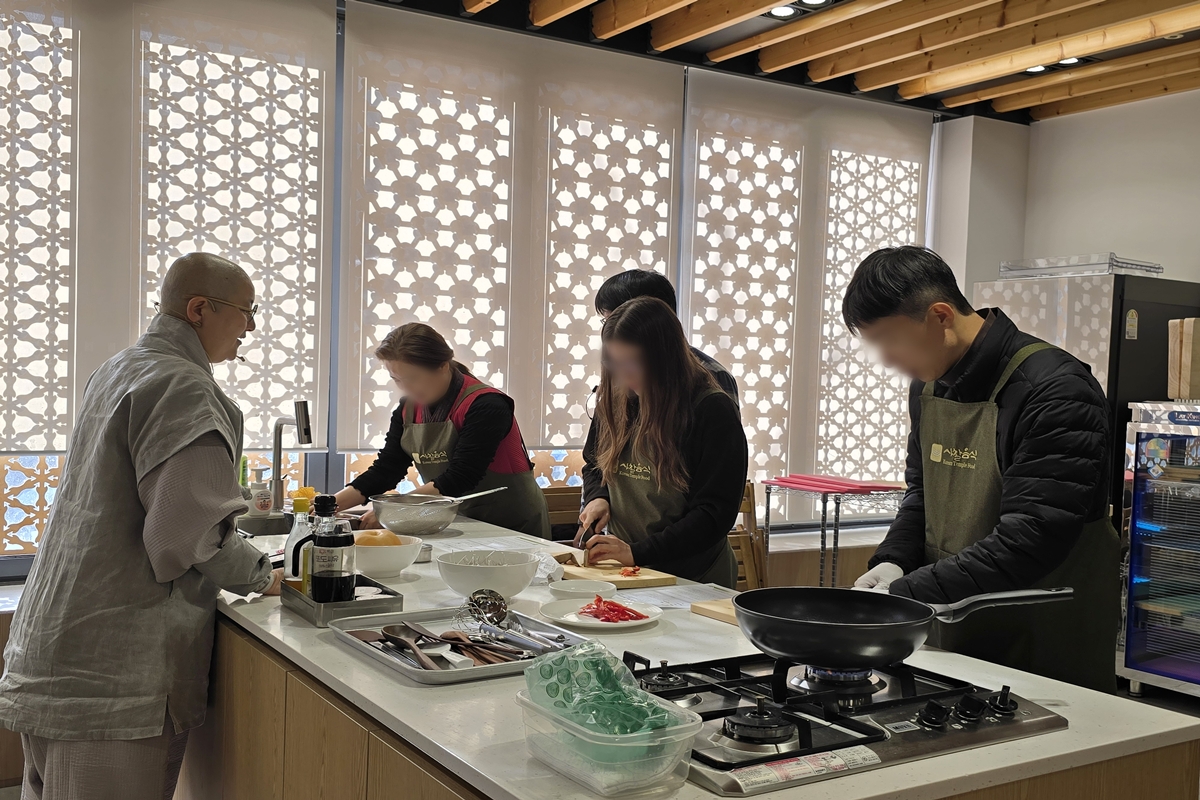 선재스님처럼 정갈한 음식 만들어볼까? 사찰음식 요리 체험기