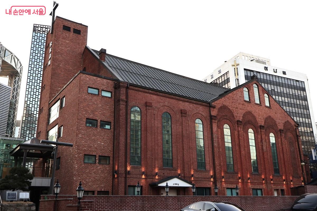 승동교회. 1919년 전문학교 학생 대표들이 모여 3.1 운동을 구체적으로 모의했던 '학생단 집결지'이자 청년 독립운동의 상징적 거점이다. &copy;김대진