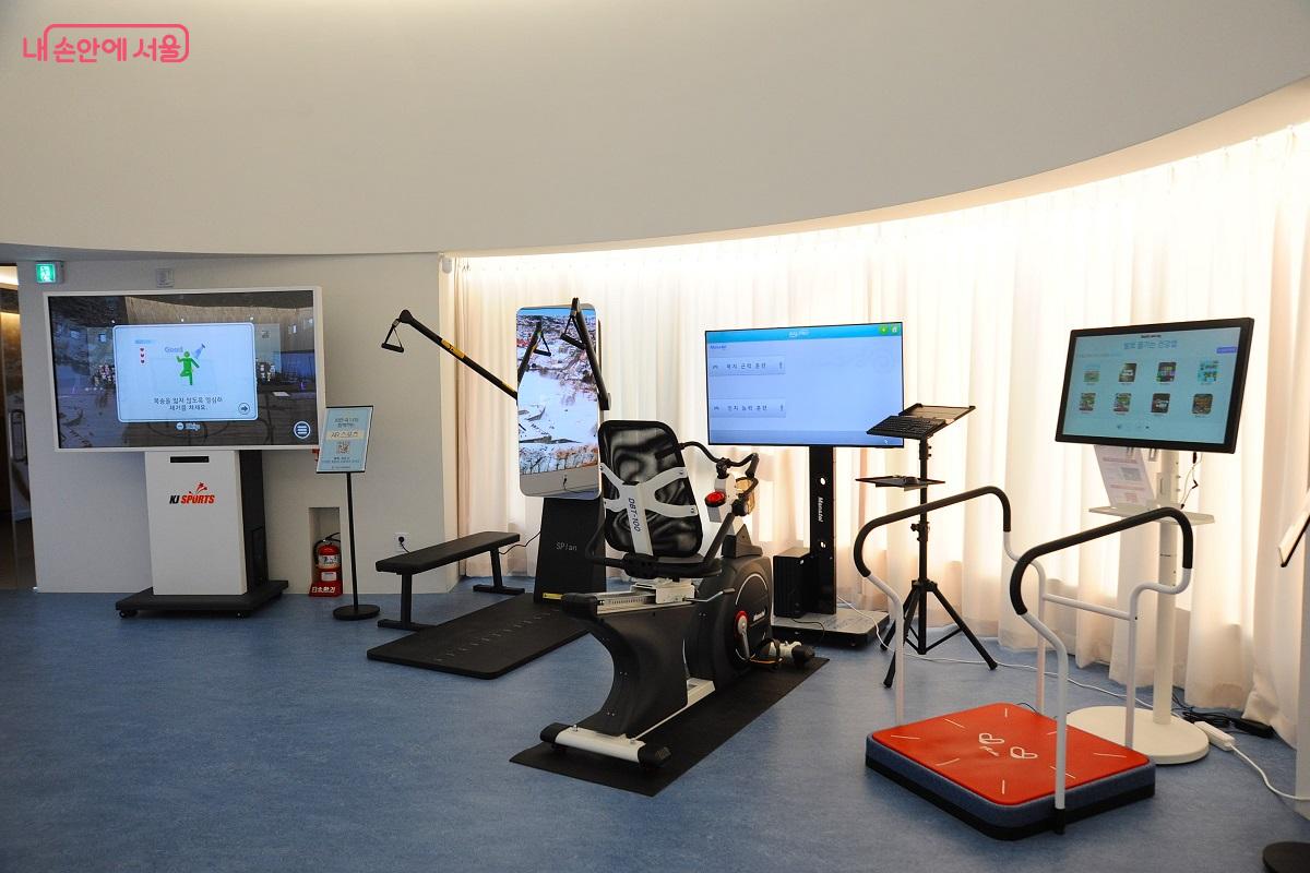 디지털 기기와 함께하는 ‘AR 스포츠존’ ©조수봉