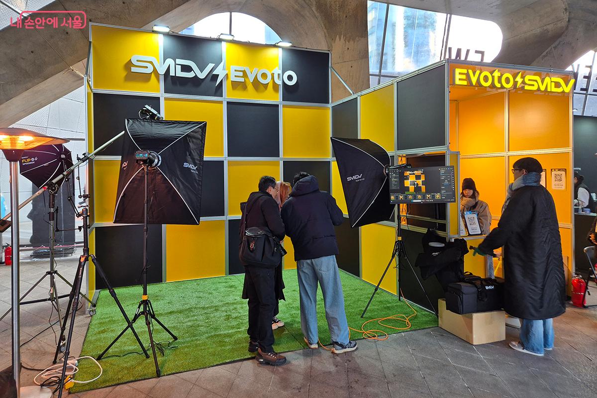 인공지능 기술을 기반으로 한 사진 편집 솔루션을 개발하는 이보토(Evoto) AI &copy;백승훈