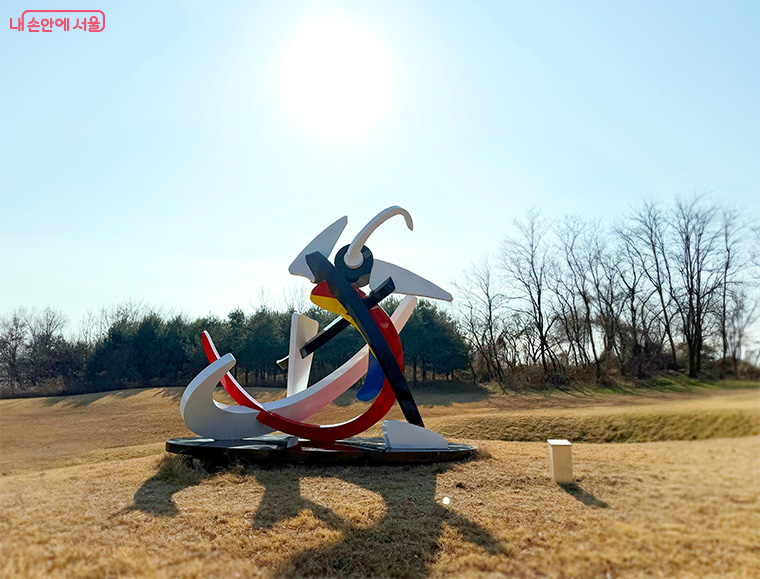 제2회 서울조각상 대상 (얼쑤! / 방인균) 