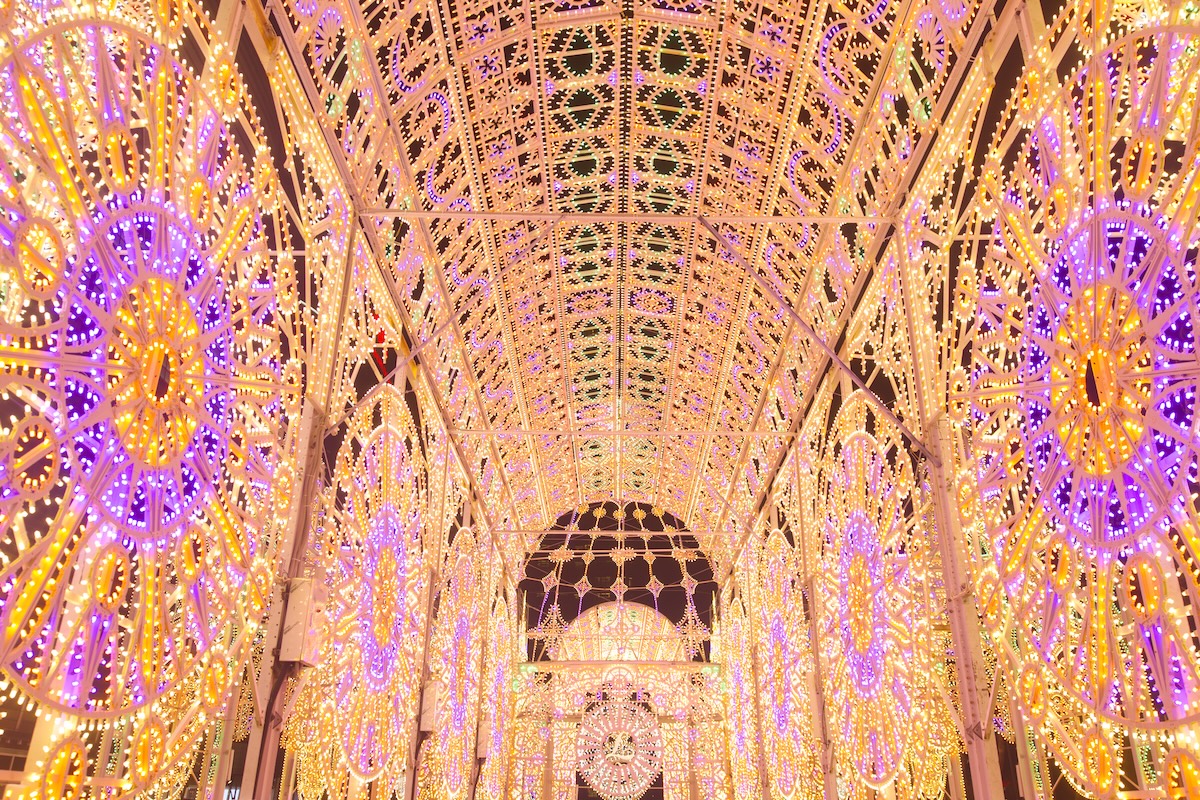 '역대급'이라는 평가, 현장에서 살펴보니 확실해! 석촌호수 '루미나리에'