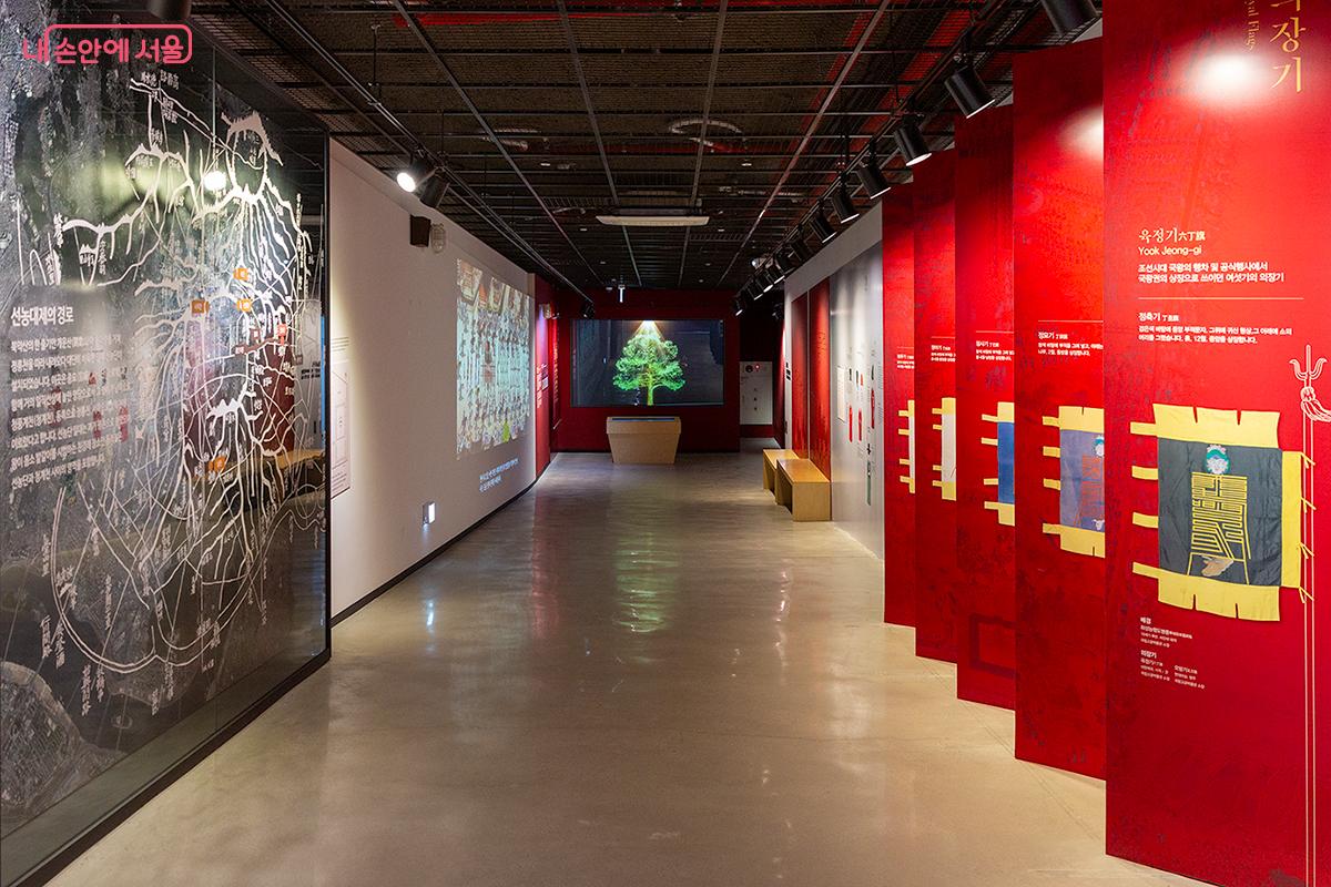 지하 1층 제1전시실에 들어서면 선농단의 유래와 변천 과정, 선농대제의 모든 것이 펼쳐진다. ⓒ문청얌