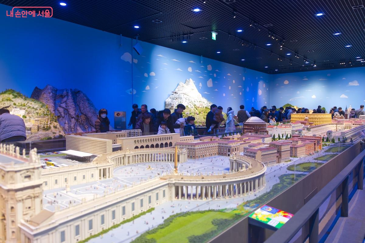 지난 1월 31일 개관하여 최고의 인기를 실감케 하고 있다