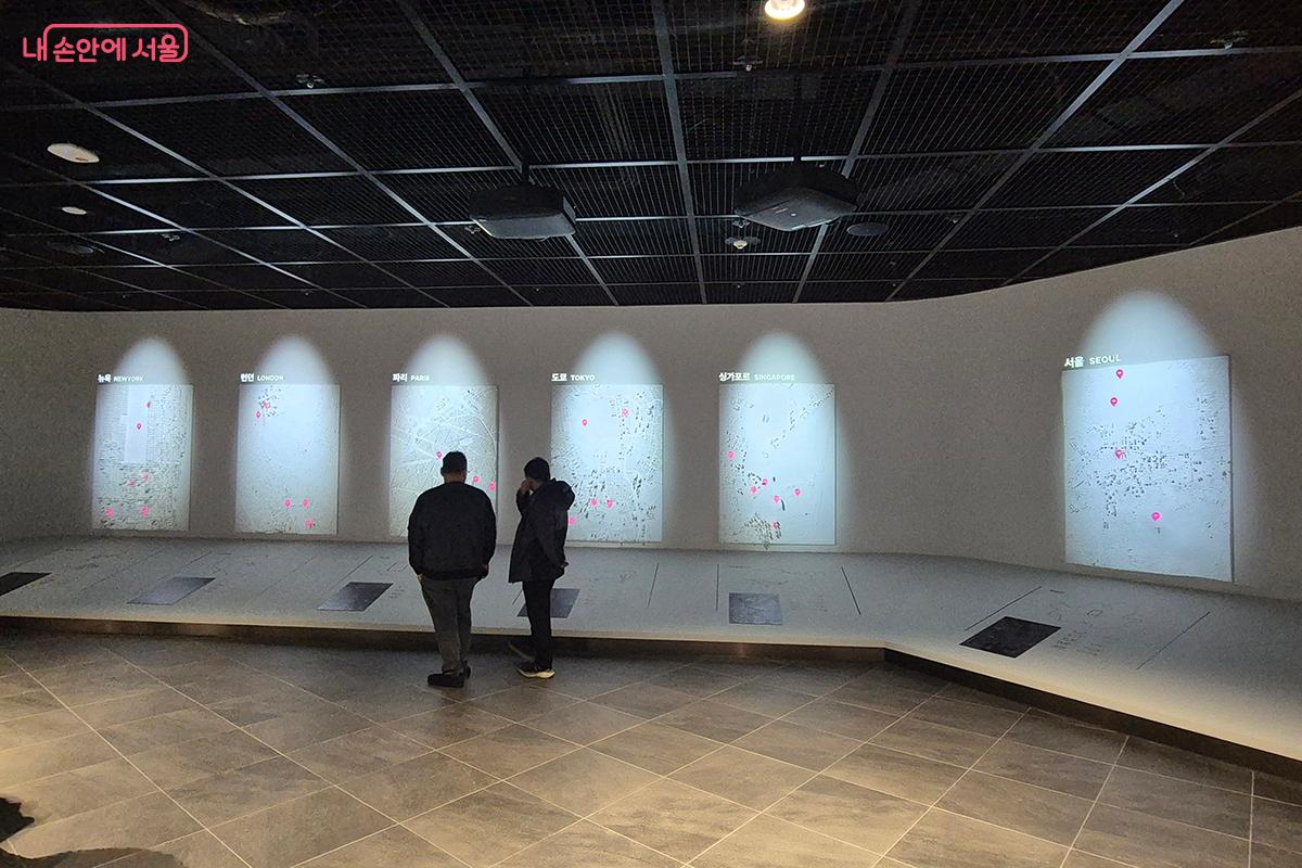 서울과 경쟁하는 5대 도시 모형과 함께 세계도시 종합경쟁력지수(모리지수)등이 영상으로 소개되는 &lsquo;세계도시월&rsquo; 