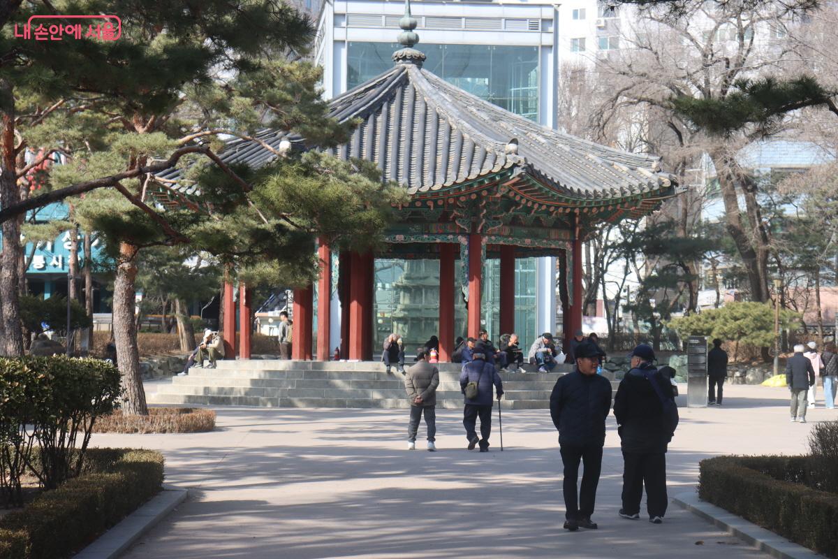 탑골공원 팔각정 &copy;조수연