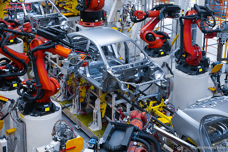 한국은 로봇을 활용해 경제와 산업을 빠르게 발전시켰다.