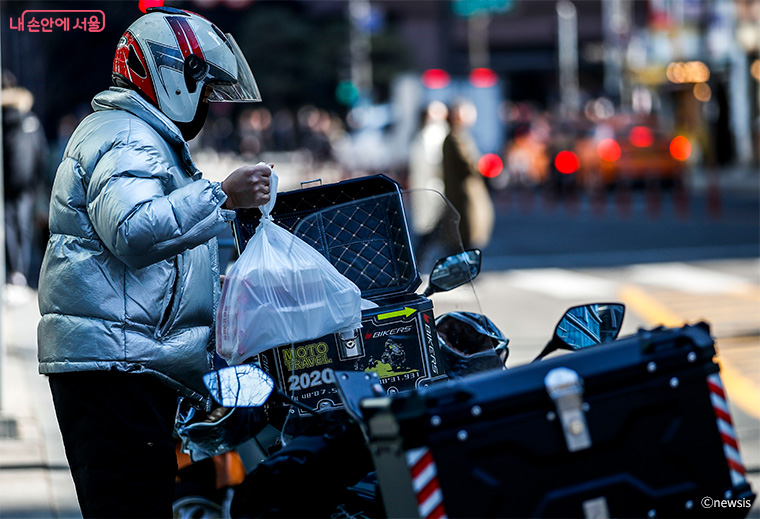 배달, 가사, 돌봄 등 직업성 질환 위험이 높은 취약노동자 건강검진을 확대한다. 
