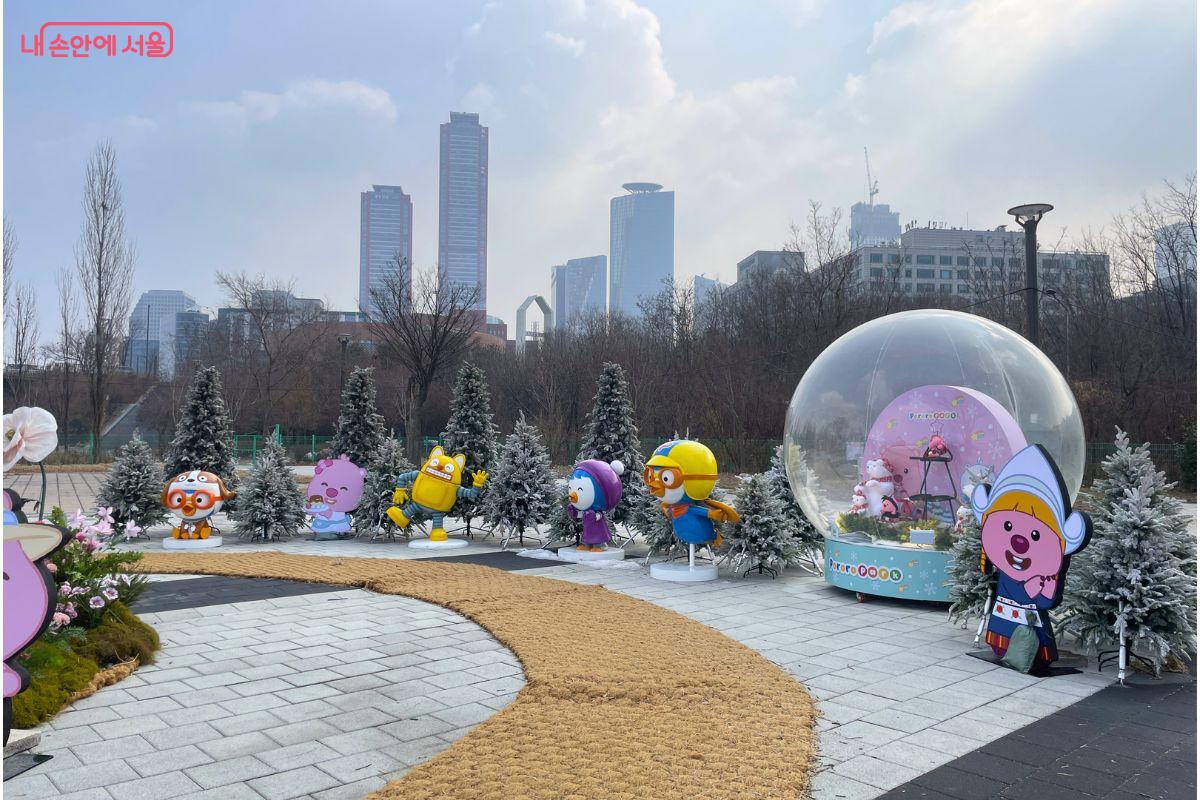 눈놀이 동산에 마련된 포토존