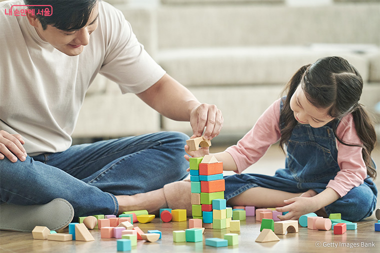 서울시는 &lsquo;서울 200인의 아빠단&rsquo; 참여자를 2월 4일부터 20일까지 17일간 모집한다.