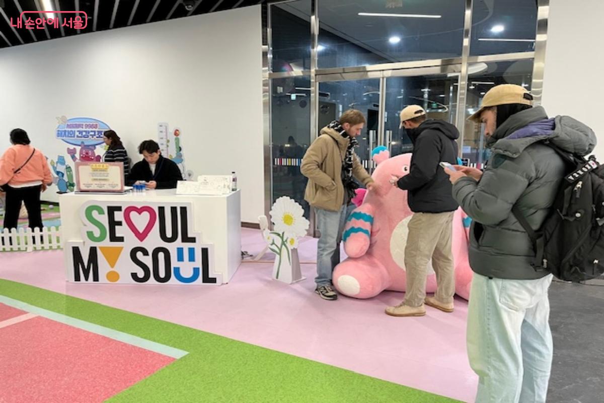 즐거움이 가득한 라운지 ⓒ조현호