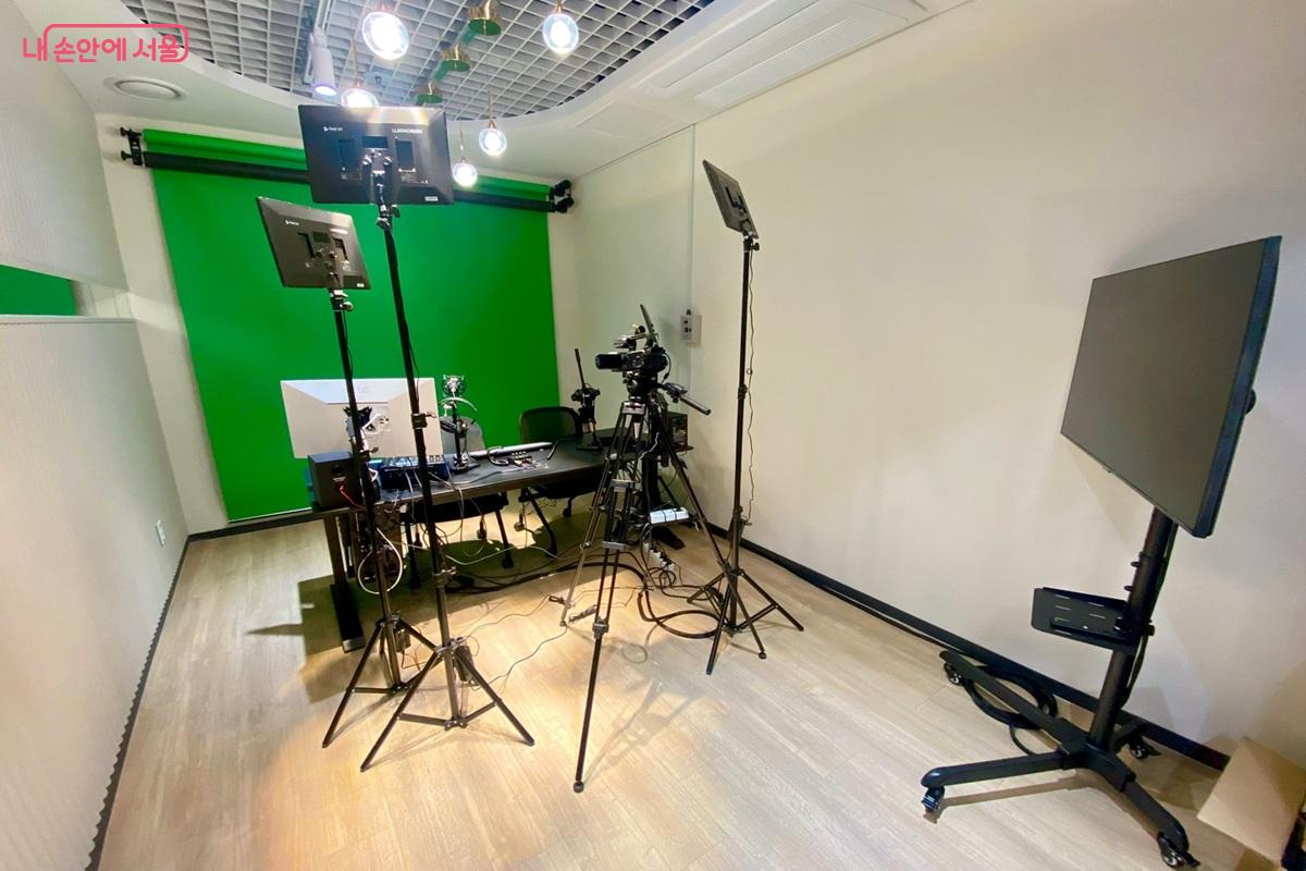 미디어 작업을 체험할 수 있는 영상장비실 ⓒ전세계