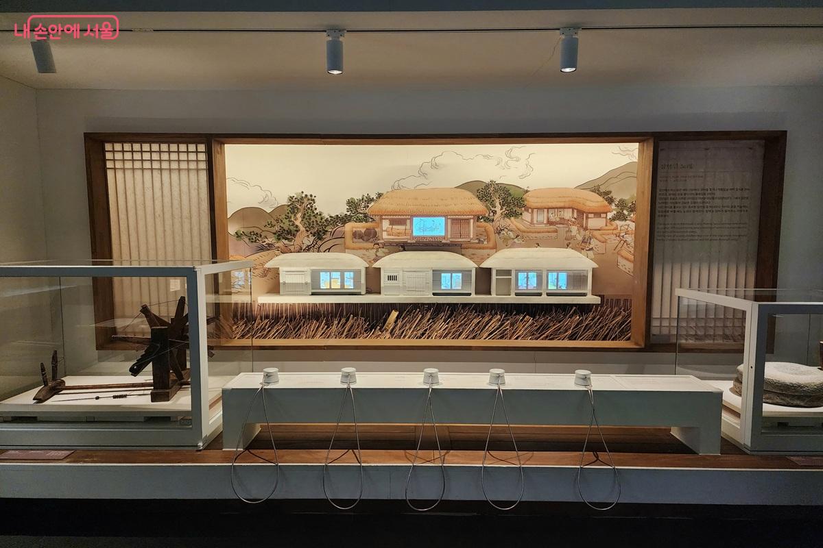 지하 1층 상설전시실에서는 잊혀가는 구전 민요들을 생생하게 들을 수 있다. ©김윤화