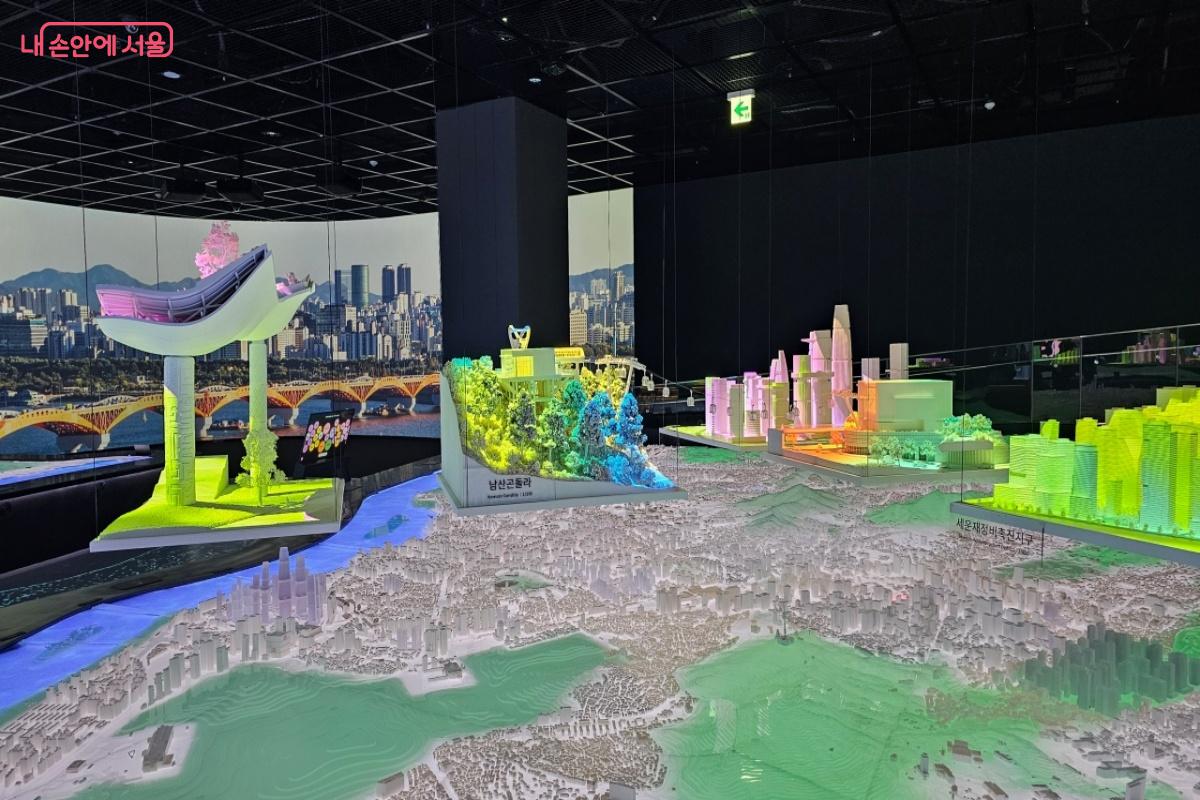 미래서울과 세계도시를 전시하는 '내친구서울 1관' ⓒ박창원