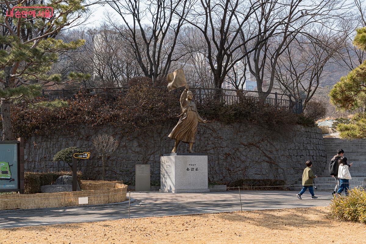 서대문독립공원에는 유관순 열사 동상이 있다. &copy;김지연