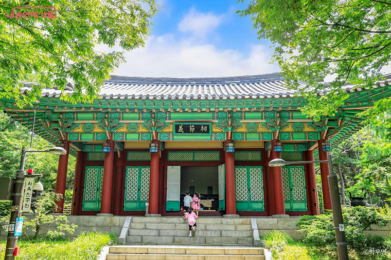 사육신 7인의 위패가 모셔져 있는 사당 '의절사'